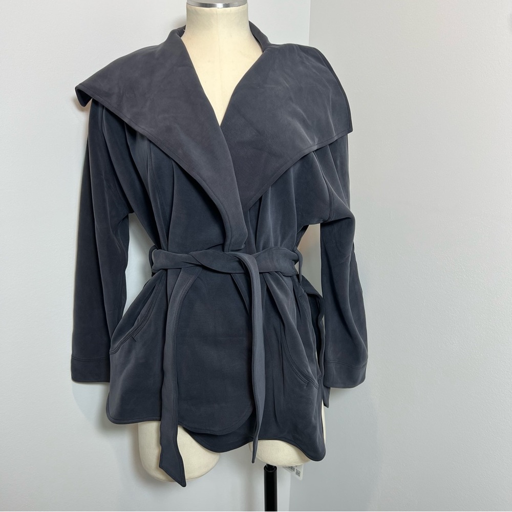 COPY - Lululemon Softstreme Belted Wrap